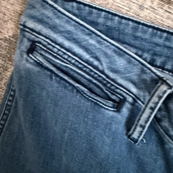 Madewell Medium Blue Wide-Leg Jeans - Picture 3 of 10